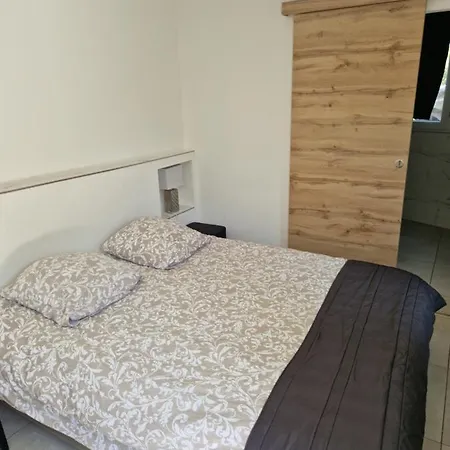 Stella Apartment